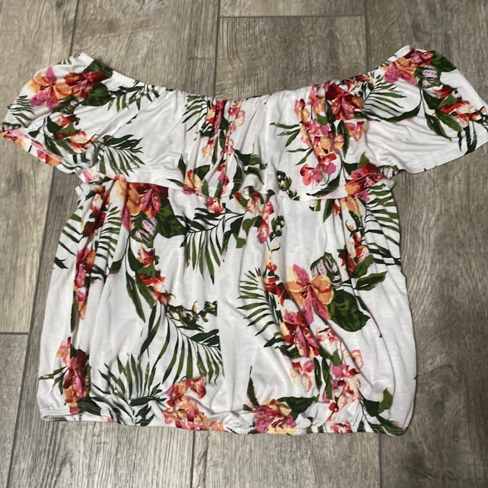 rue 21 off the shoulder floral crop top